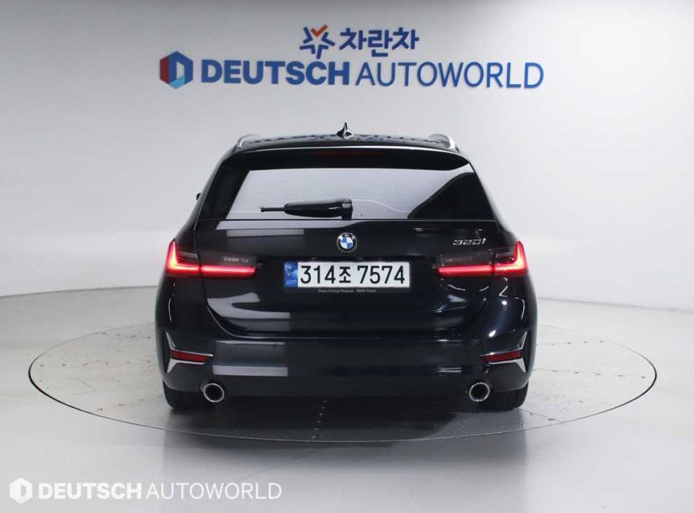 BMW 3시리즈 320i 투어링 럭셔리 사진 4