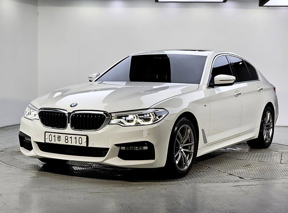 BMW 5시리즈 520d xDrive M 스포츠 플러스