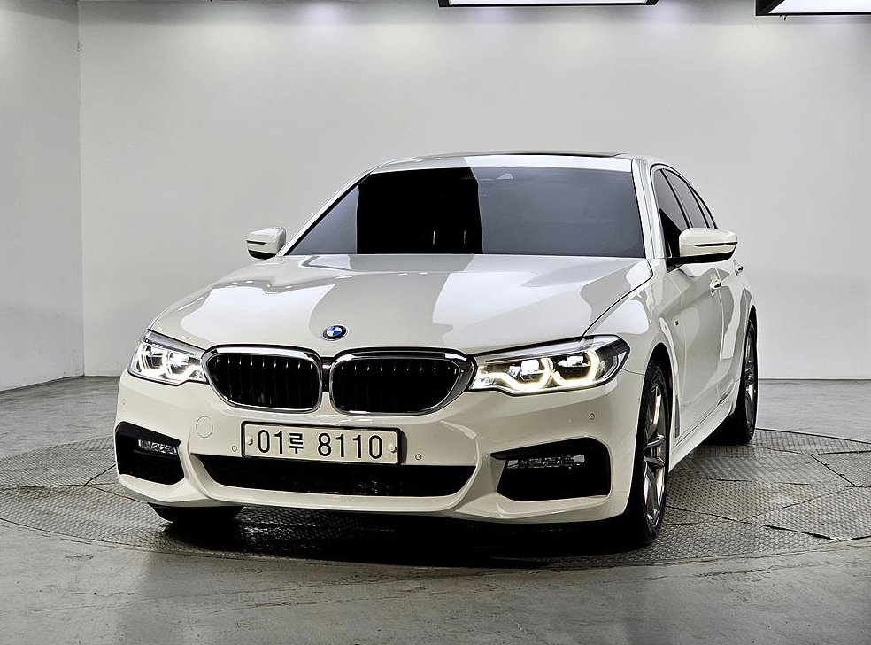BMW 5시리즈 520d xDrive M 스포츠 플러스 사진 2