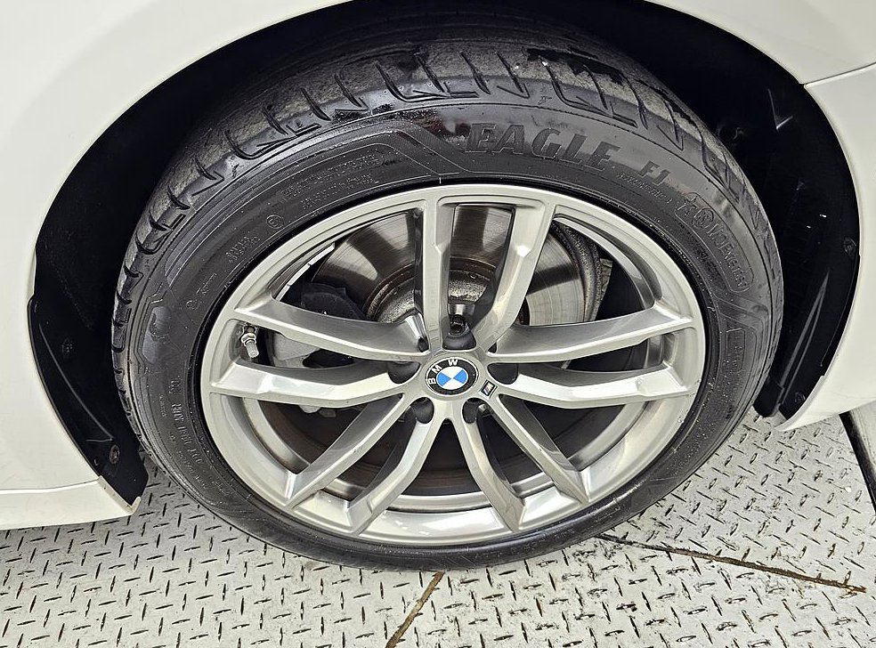 BMW 5시리즈 520d xDrive M 스포츠 플러스 사진 20