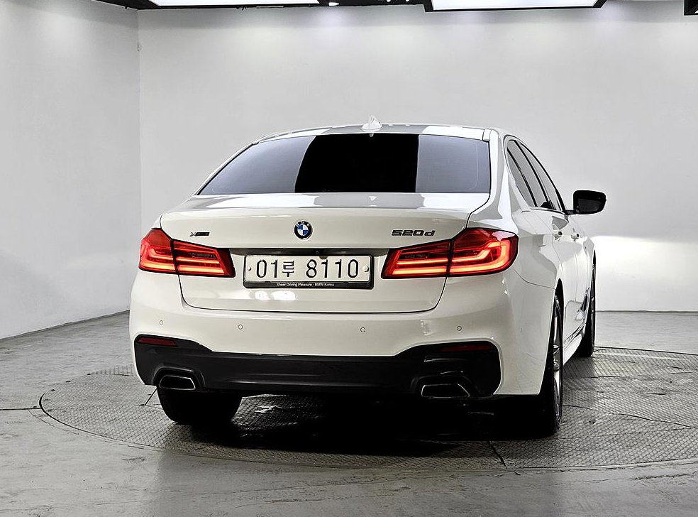BMW 5시리즈 520d xDrive M 스포츠 플러스 사진 3