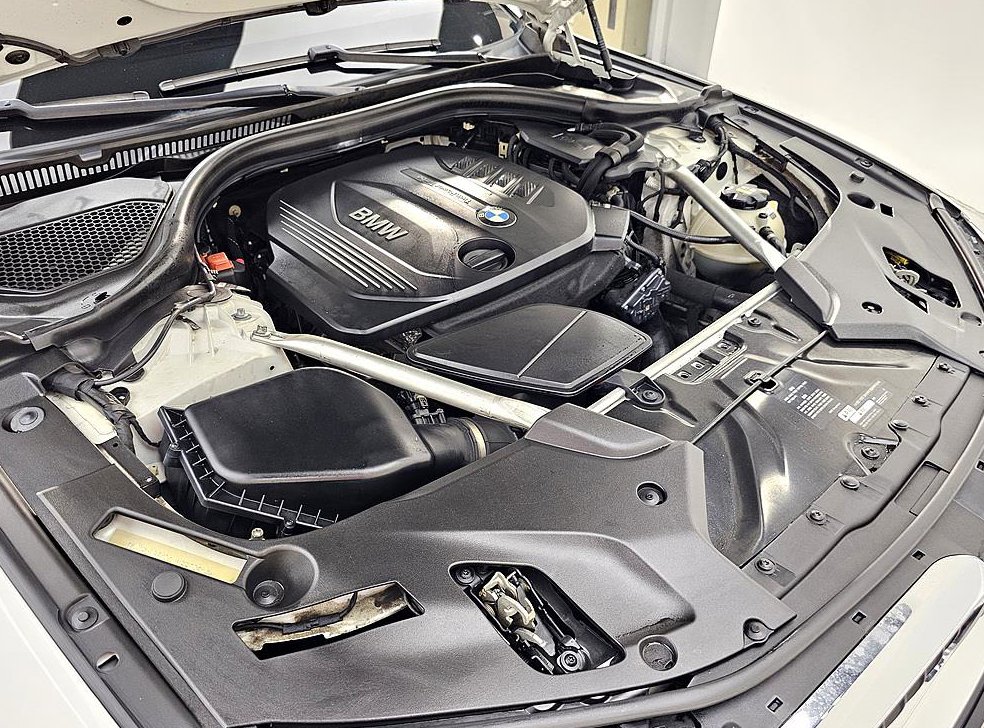 BMW 5시리즈 520d xDrive M 스포츠 플러스 사진 6