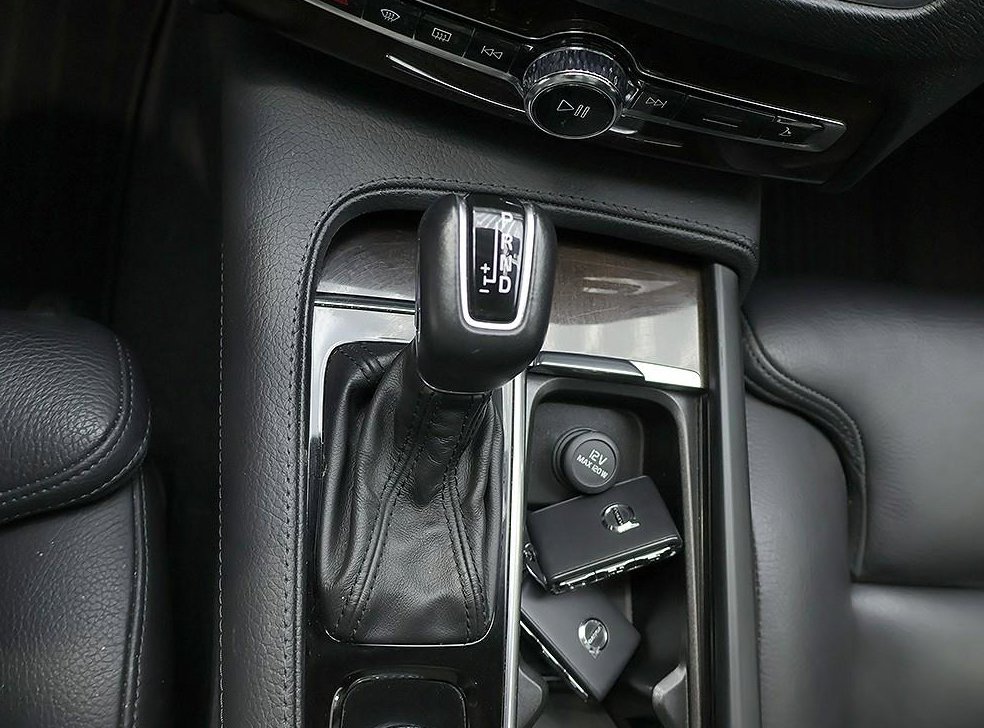 볼보 XC90 2.0 T6 AWD 사진 10