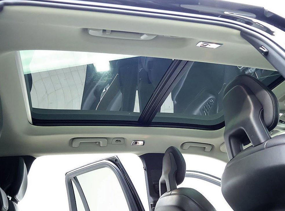 볼보 XC90 2.0 T6 AWD 사진 17