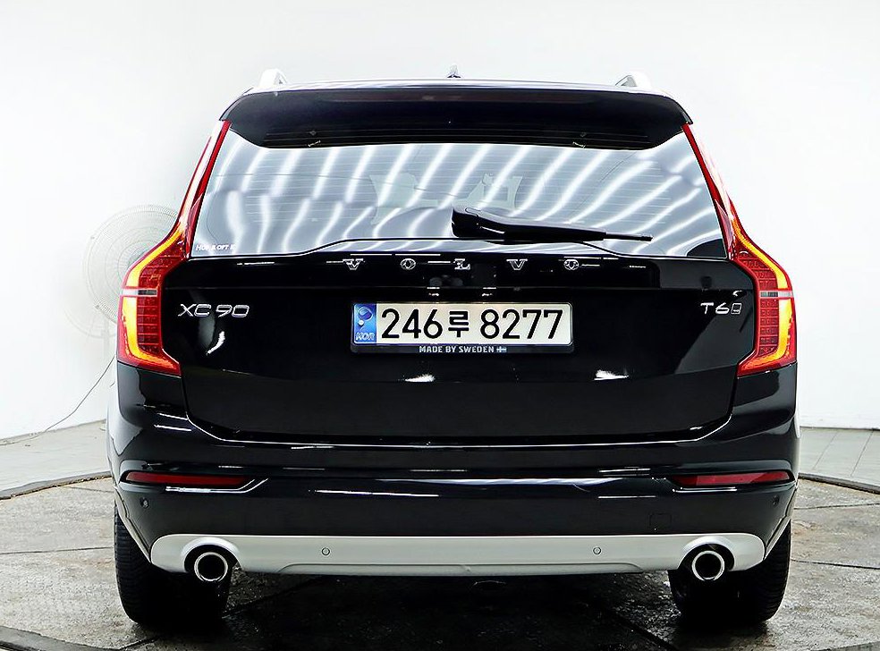 볼보 XC90 2.0 T6 AWD 사진 3
