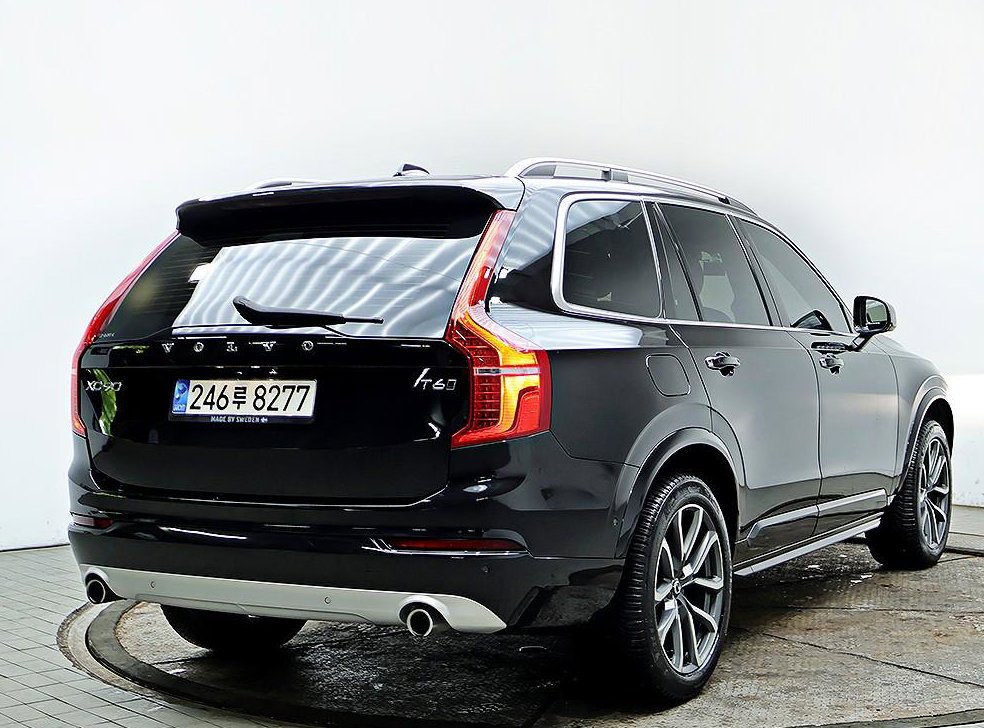 볼보 XC90 2.0 T6 AWD 사진 4