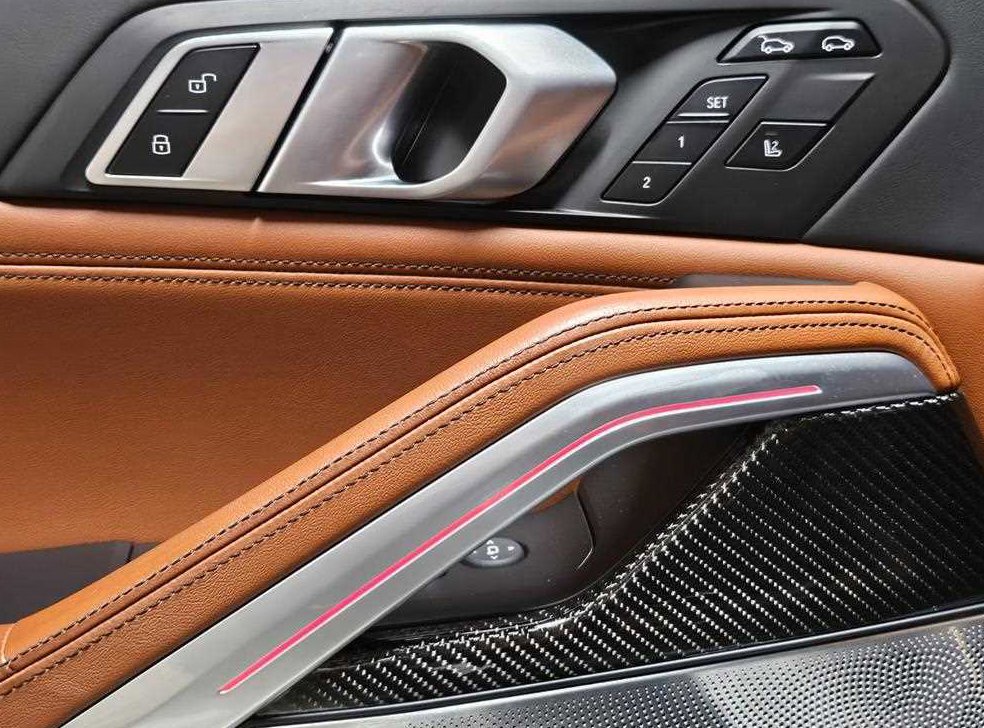 BMW X6 M50i 사진 9