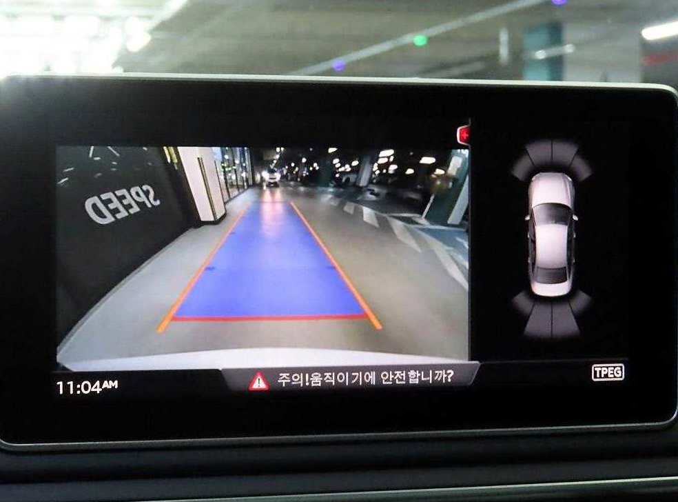 아우디 A4 40 TFSI 사진 15