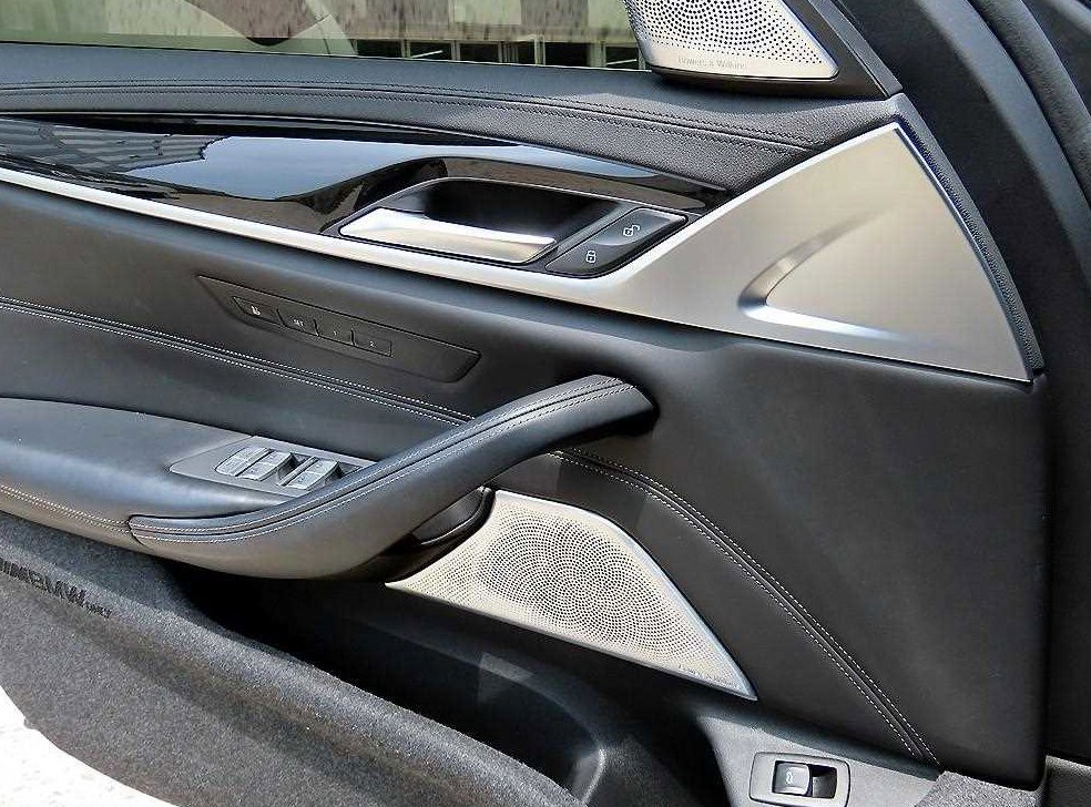 BMW 5시리즈 530i M 스포츠 플러스 사진 12