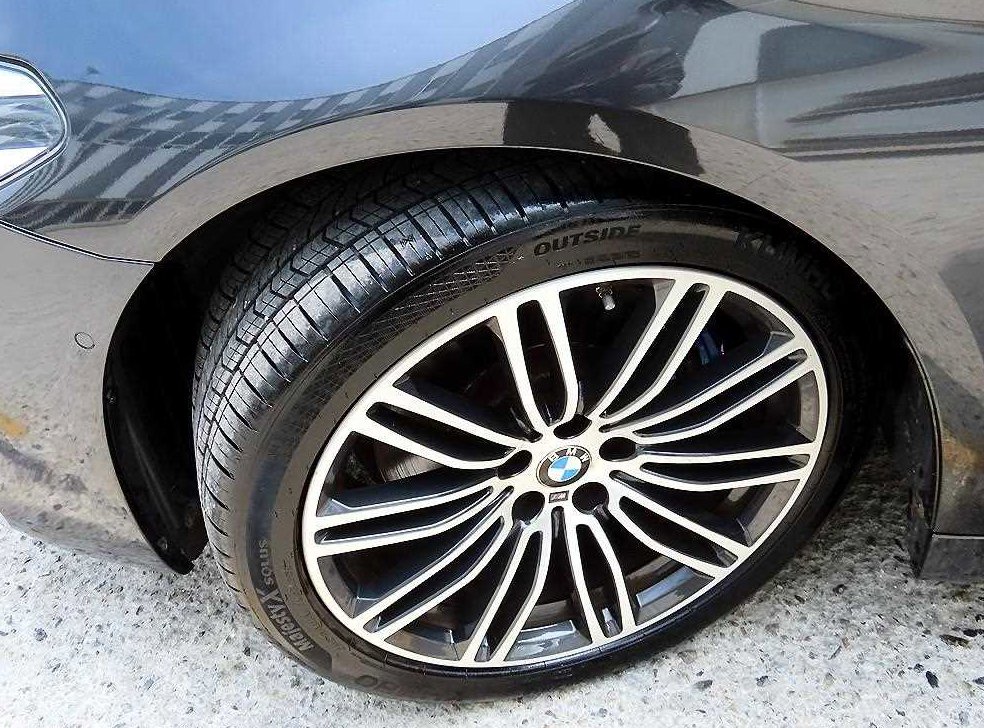 BMW 5시리즈 530i M 스포츠 플러스 사진 20