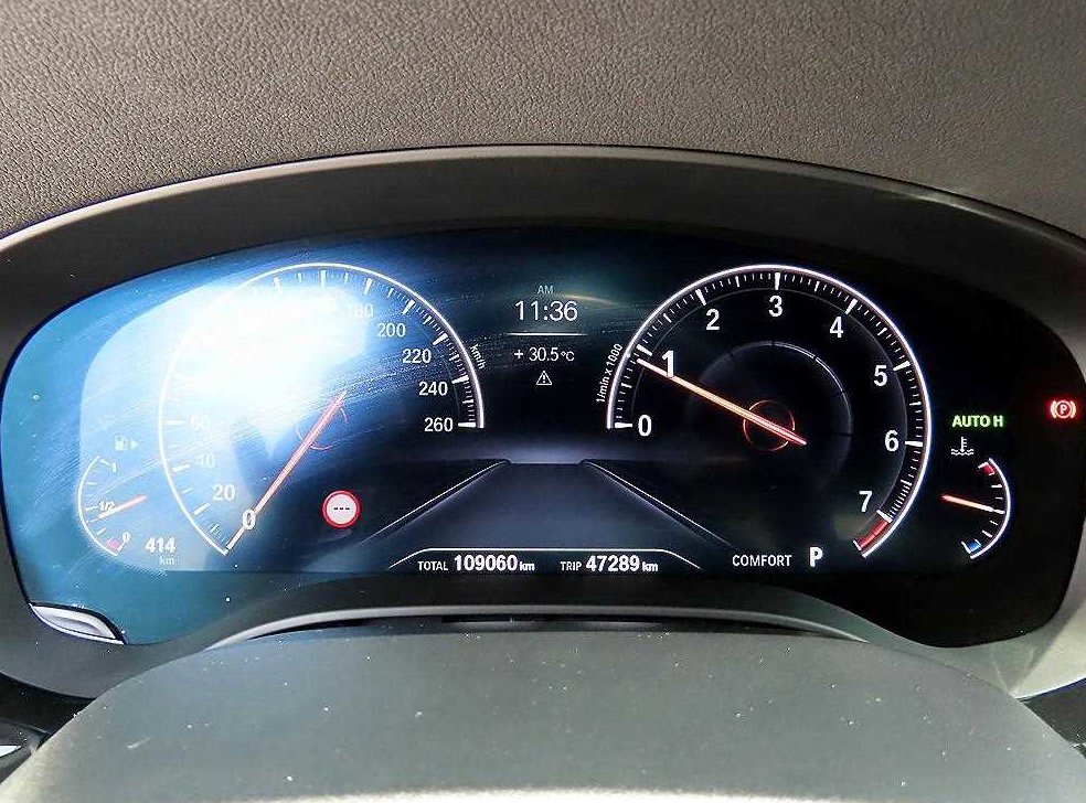 BMW 5시리즈 530i M 스포츠 플러스 사진 9
