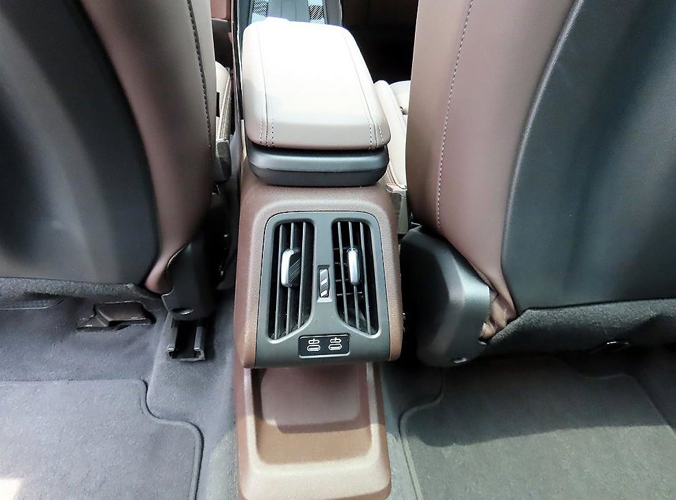 BMW 2시리즈 218d 럭셔리 사진 16
