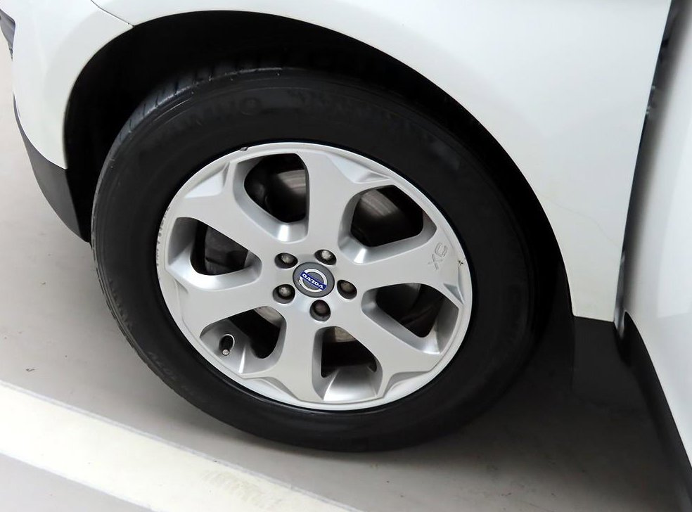볼보 XC60 D5 AWD 사진 19