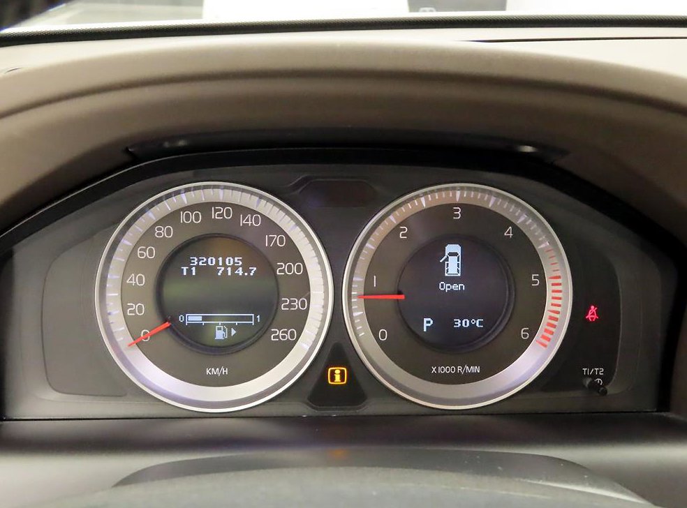 볼보 XC60 D5 AWD 사진 5