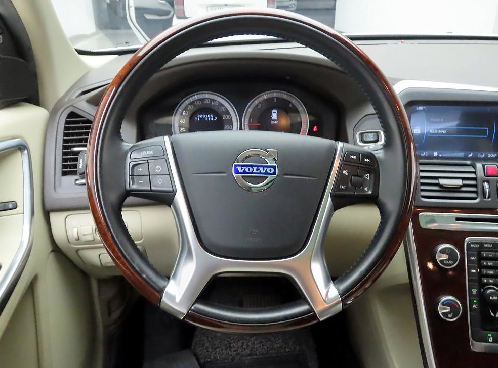 볼보 XC60 D5 AWD 사진 7