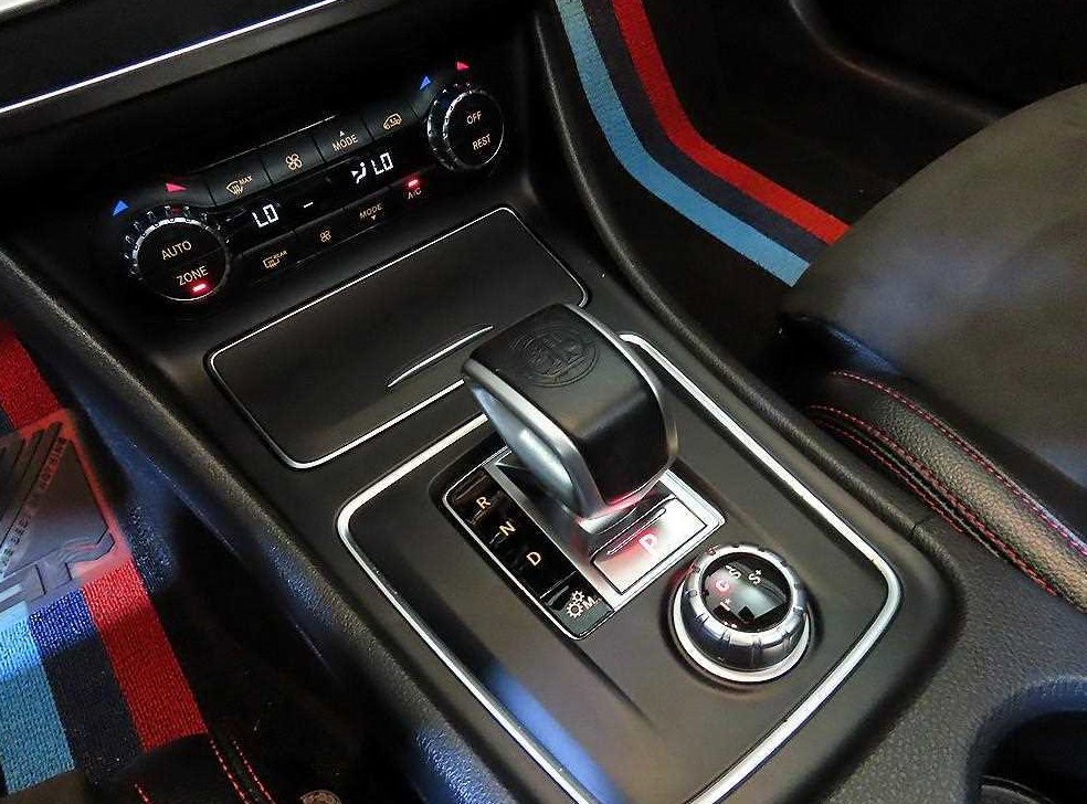 벤츠 GLA 클래스 GLA45 AMG 4MATIC 사진 12