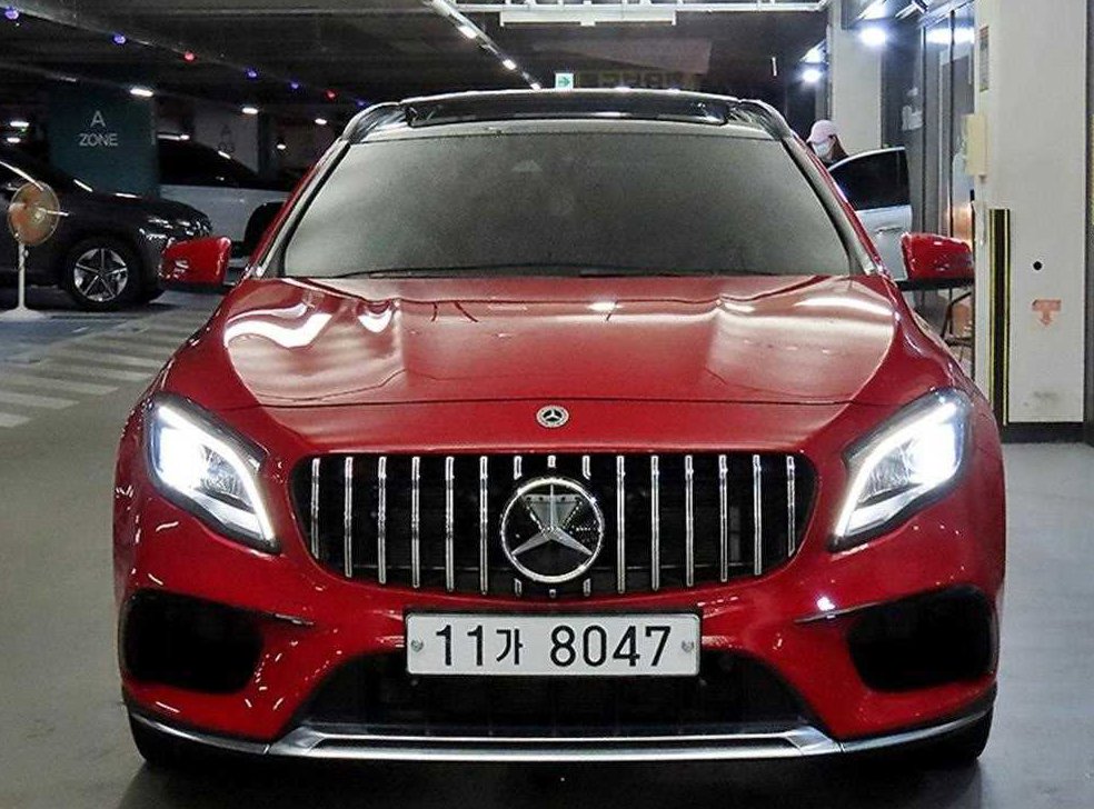 벤츠 GLA 클래스 GLA45 AMG 4MATIC 사진 2