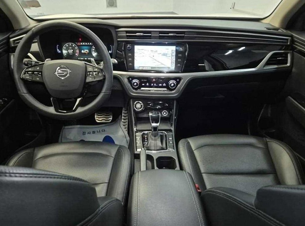 KG모빌리티(쌍용)  코란도 2WD 가솔린 1.5 C5 플러스 사진 7
