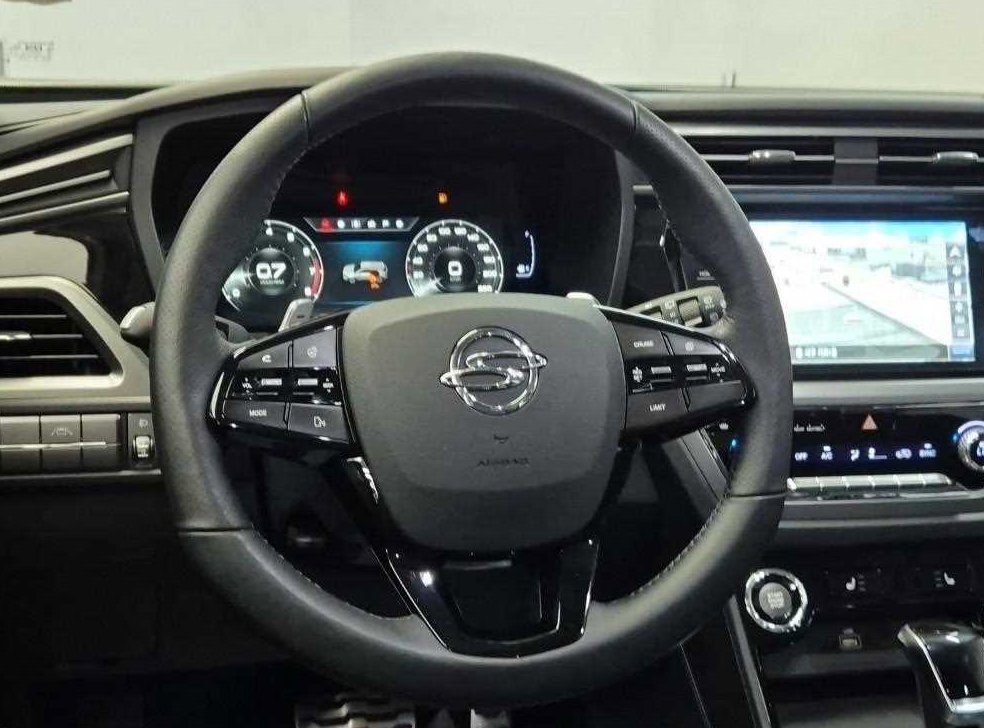 KG모빌리티(쌍용)  코란도 2WD 가솔린 1.5 C5 플러스 사진 9