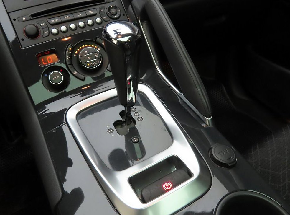 푸조 3008 1.6 e-HDI Active 사진 10