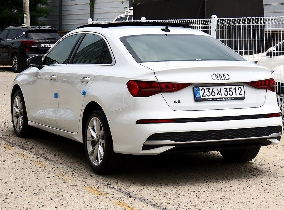 아우디 A3 40 TFSI 사진 3