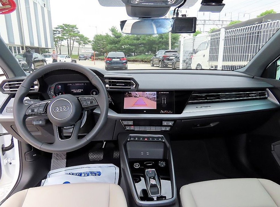 아우디 A3 40 TFSI 사진 7