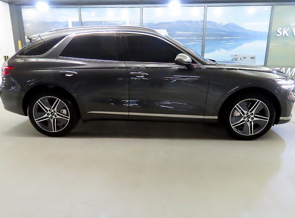 제네시스 GV70 e-AWD 사진 3