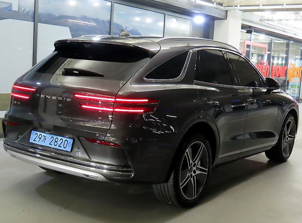 제네시스 GV70 e-AWD 사진 4