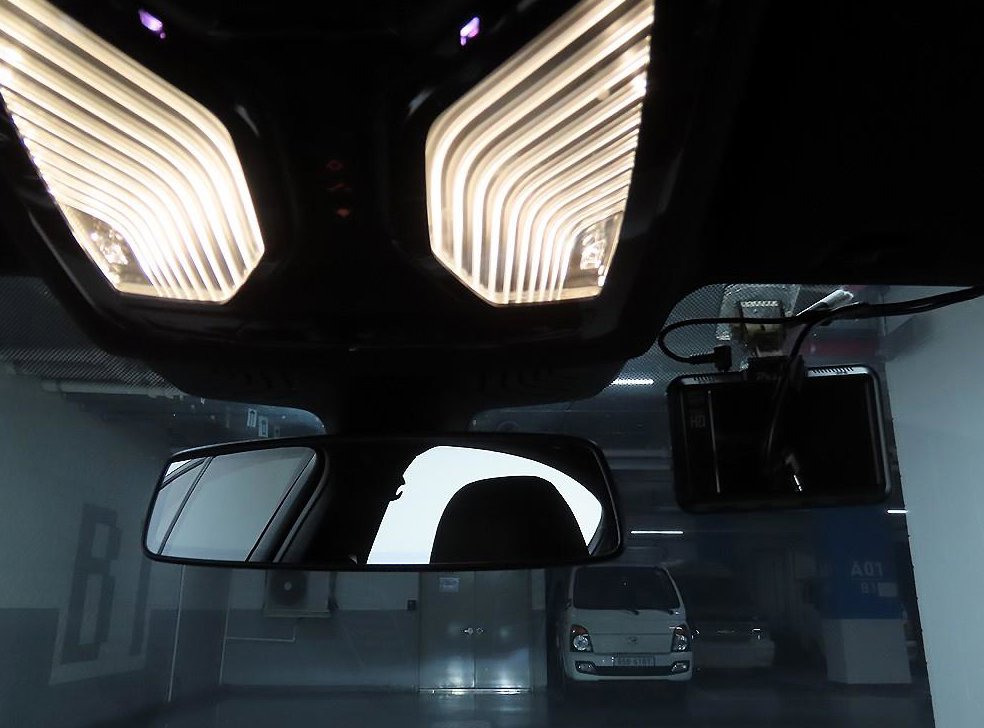 BMW 5시리즈 520d M 스포츠 플러스 사진 16