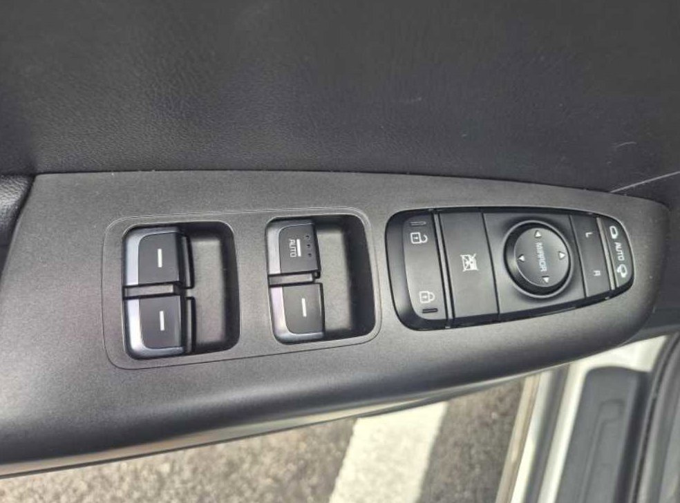 기아 스포티지 디젤 1.7 2WD 노블레스 사진 13