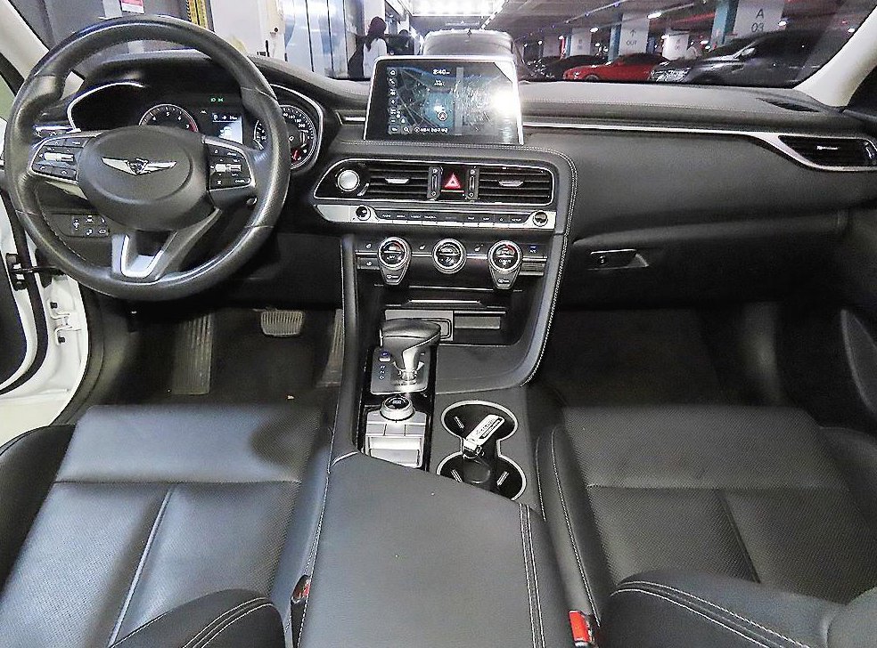 제네시스 G70 2.0T AWD 사진 10