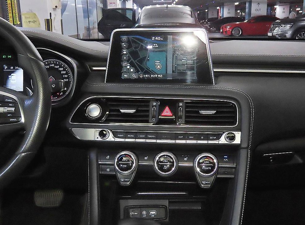 제네시스 G70 2.0T AWD 사진 11