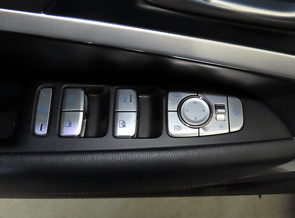 제네시스 G70 2.0T AWD 사진 14