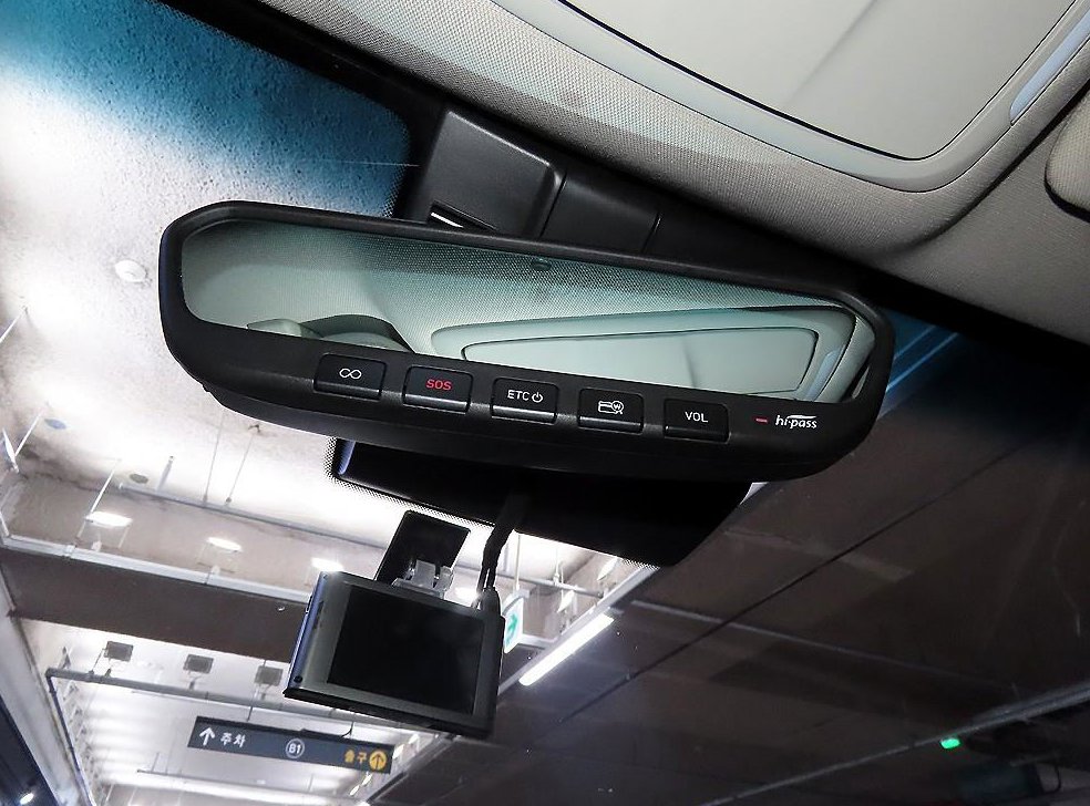 제네시스 G70 2.0T AWD 사진 17