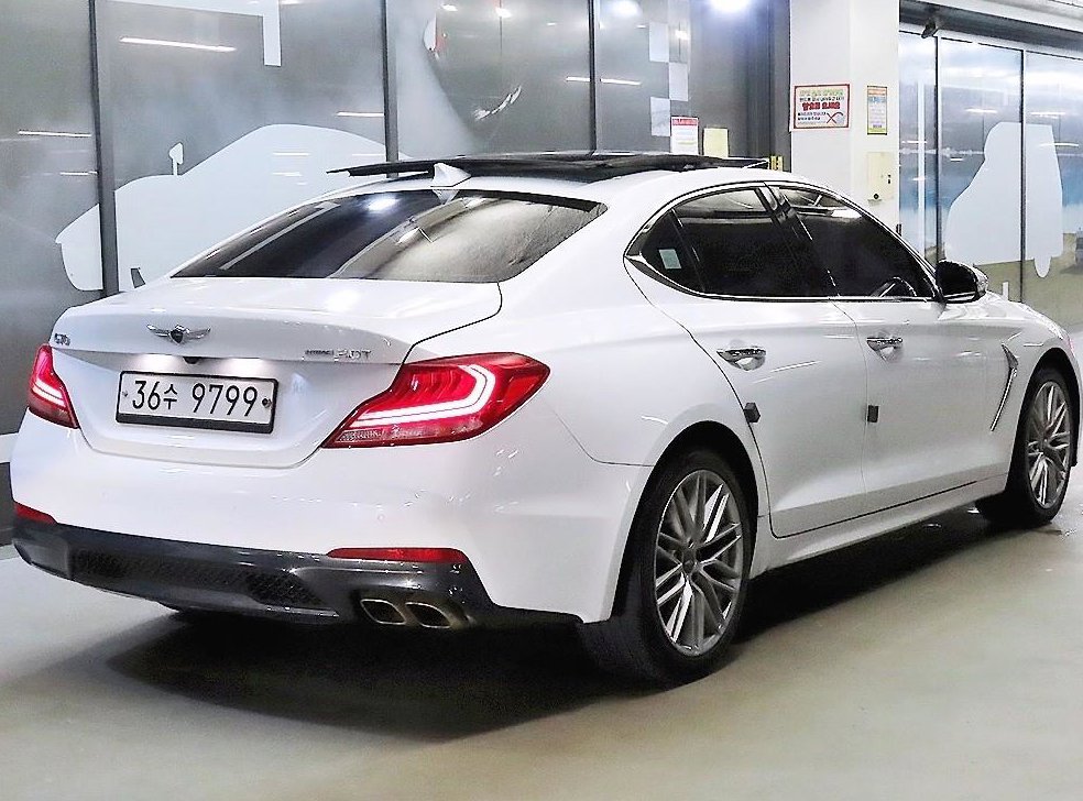 제네시스 G70 2.0T AWD 사진 4