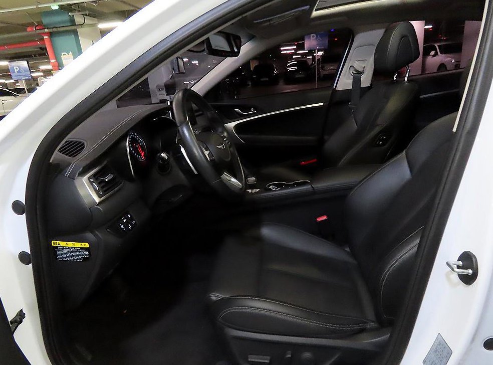 제네시스 G70 2.0T AWD 사진 6