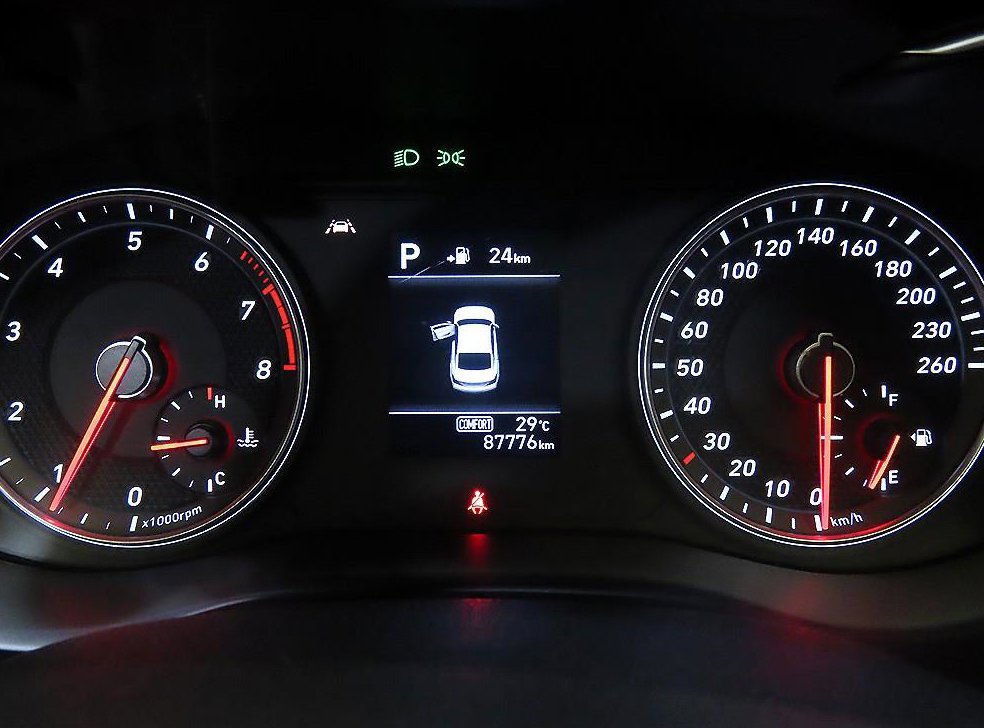제네시스 G70 2.0T AWD 사진 9