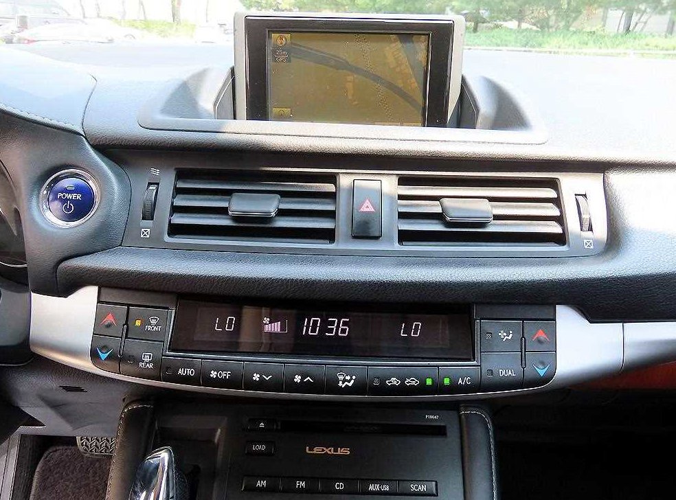 렉서스 CT 200H 컴팩트 사진 13