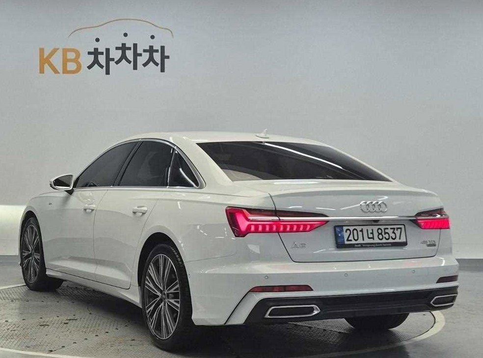 아우디 A6 45 TDI 콰트로 프리미엄 사진 2