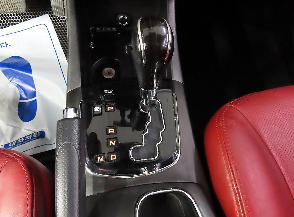 KG모빌리티(쌍용)  코란도 4WD 2.0 CVX 사진 10