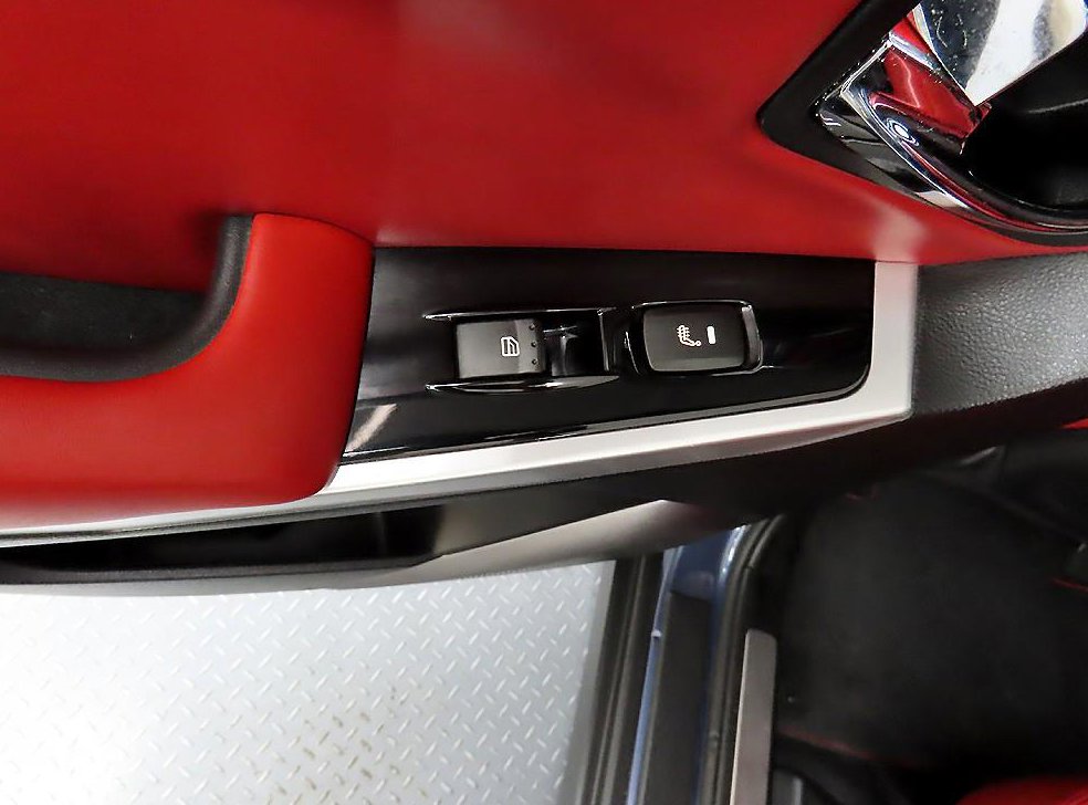 KG모빌리티(쌍용)  코란도 4WD 2.0 CVX 사진 12