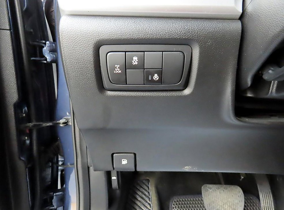 KG모빌리티(쌍용)  코란도 4WD 2.0 CVX 사진 13