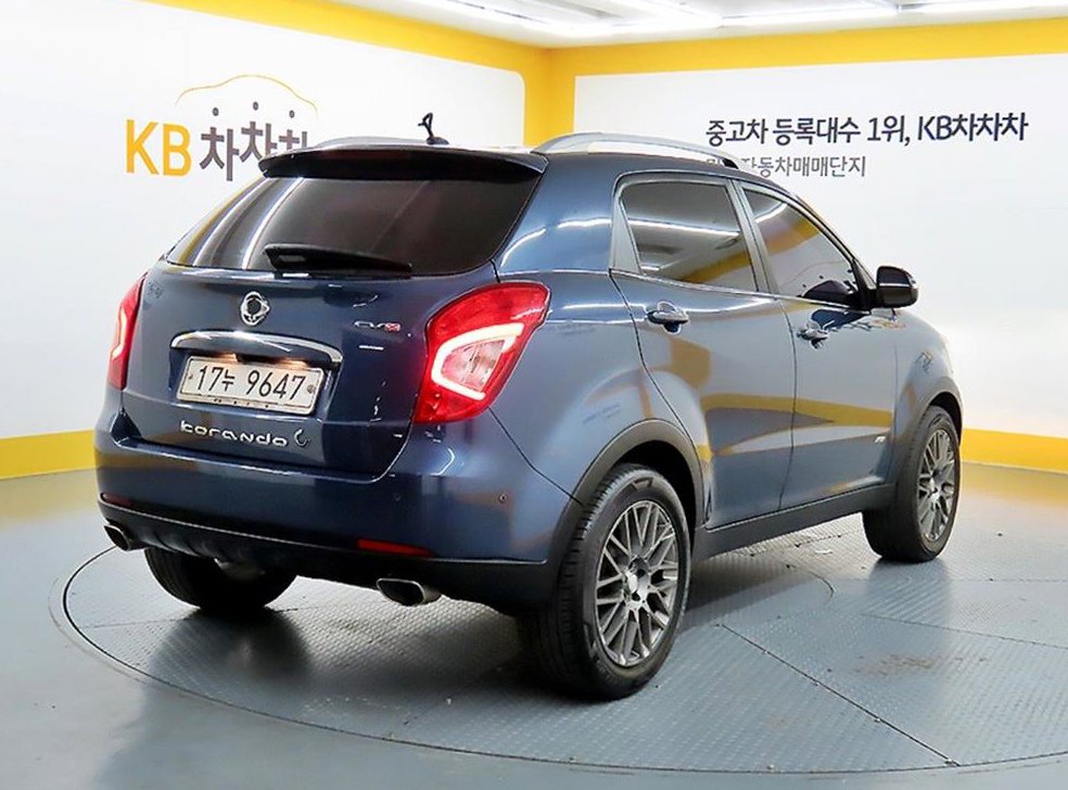 KG모빌리티(쌍용)  코란도 4WD 2.0 CVX 사진 4