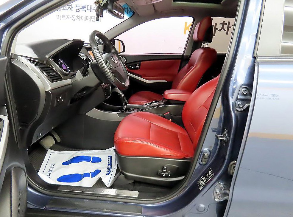 KG모빌리티(쌍용)  코란도 4WD 2.0 CVX 사진 5