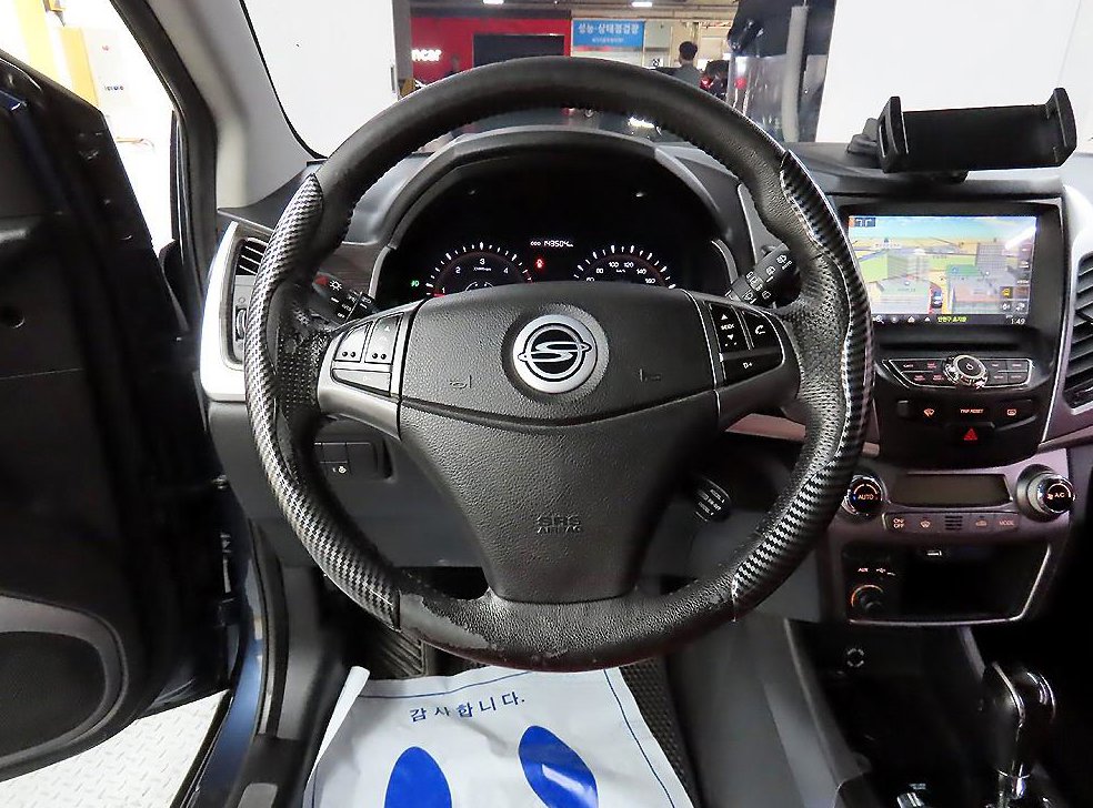 KG모빌리티(쌍용)  코란도 4WD 2.0 CVX 사진 9