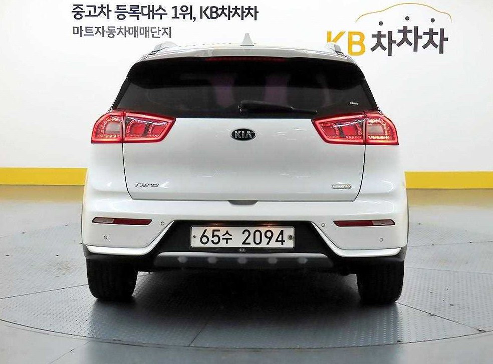 기아 니로 1.6 하이브리드 사진 3