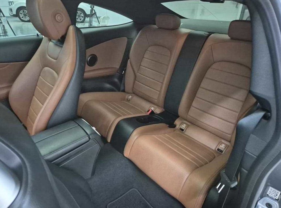 벤츠 C 클래스 C200 쿠페 사진 12
