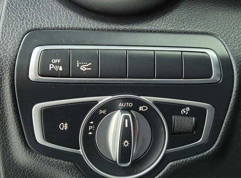 벤츠 C 클래스 C200 쿠페 사진 19