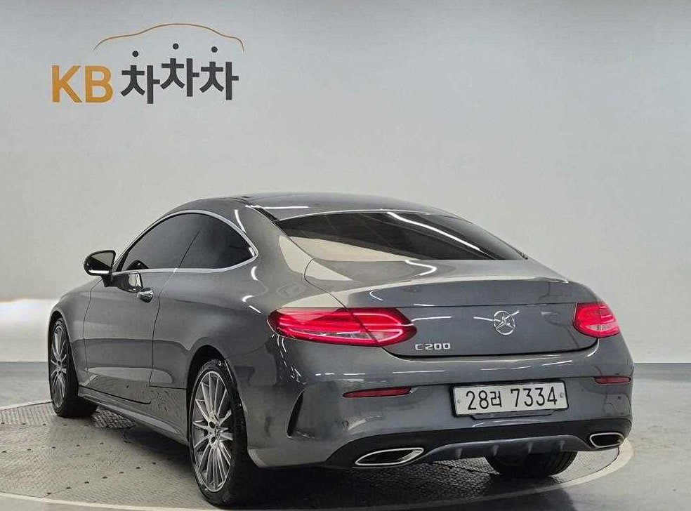 벤츠 C 클래스 C200 쿠페 사진 2