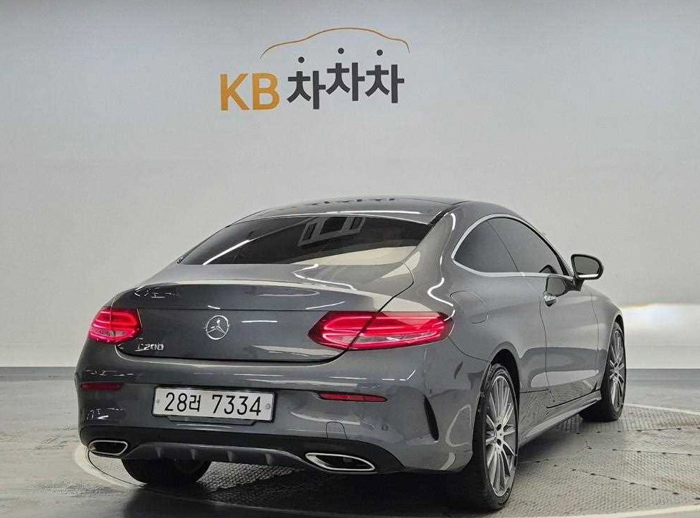 벤츠 C 클래스 C200 쿠페 사진 3